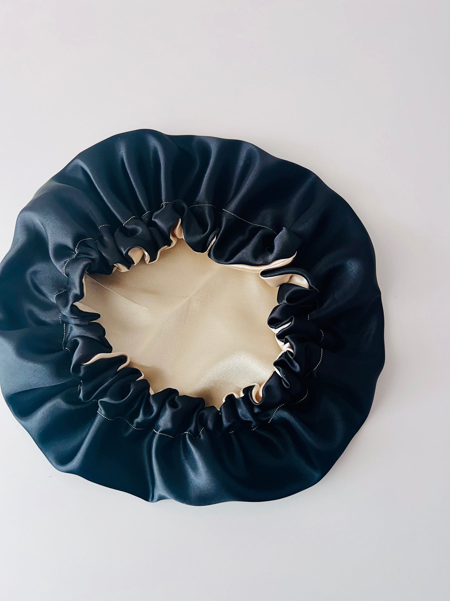 🙅🏻‍♀️Black and champagne